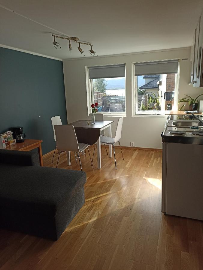 Feelhome Small 1 Bedroom Apartment Polar Vegen Tromso Luaran gambar